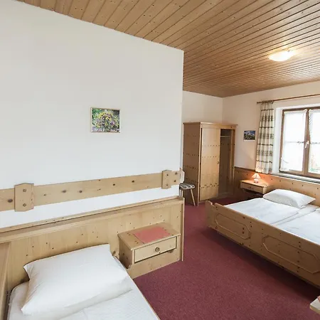 Landgasthof Pilsenhof Entenbraterei Gasthof Hechendorf am Pilsensee